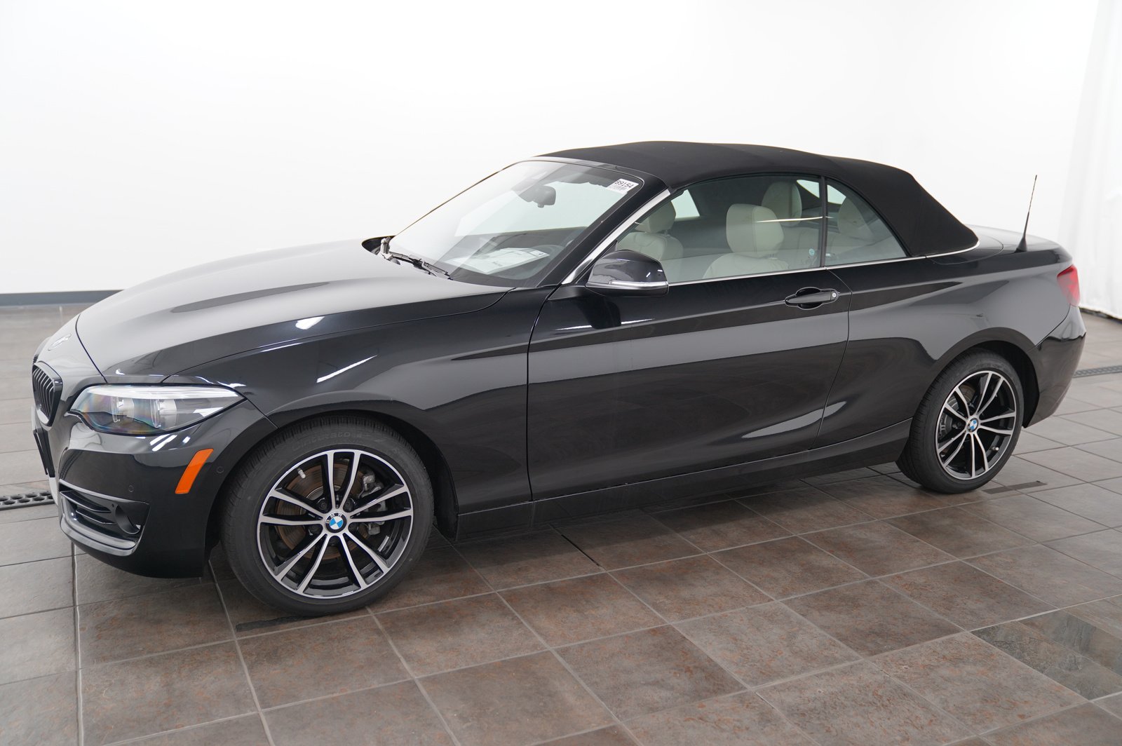 Pre-Owned 2020 BMW 2 Series 230i xDrive Convertible Convertible in ...