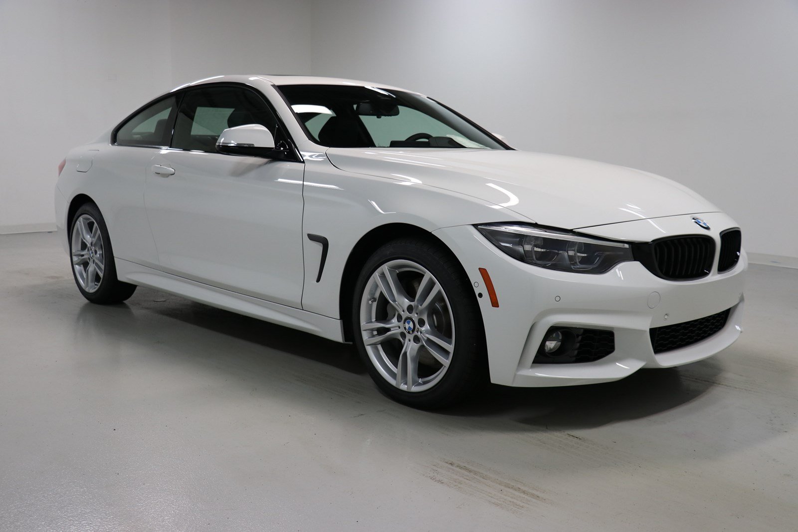 New 2019 BMW 4 Series 440i xDrive 2dr Car in Elmhurst #B8332 | Elmhurst BMW