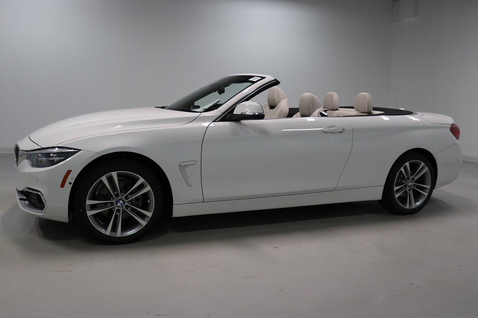 Pre-Owned 2019 BMW 4 Series 430i xDrive Convertible Convertible in ...