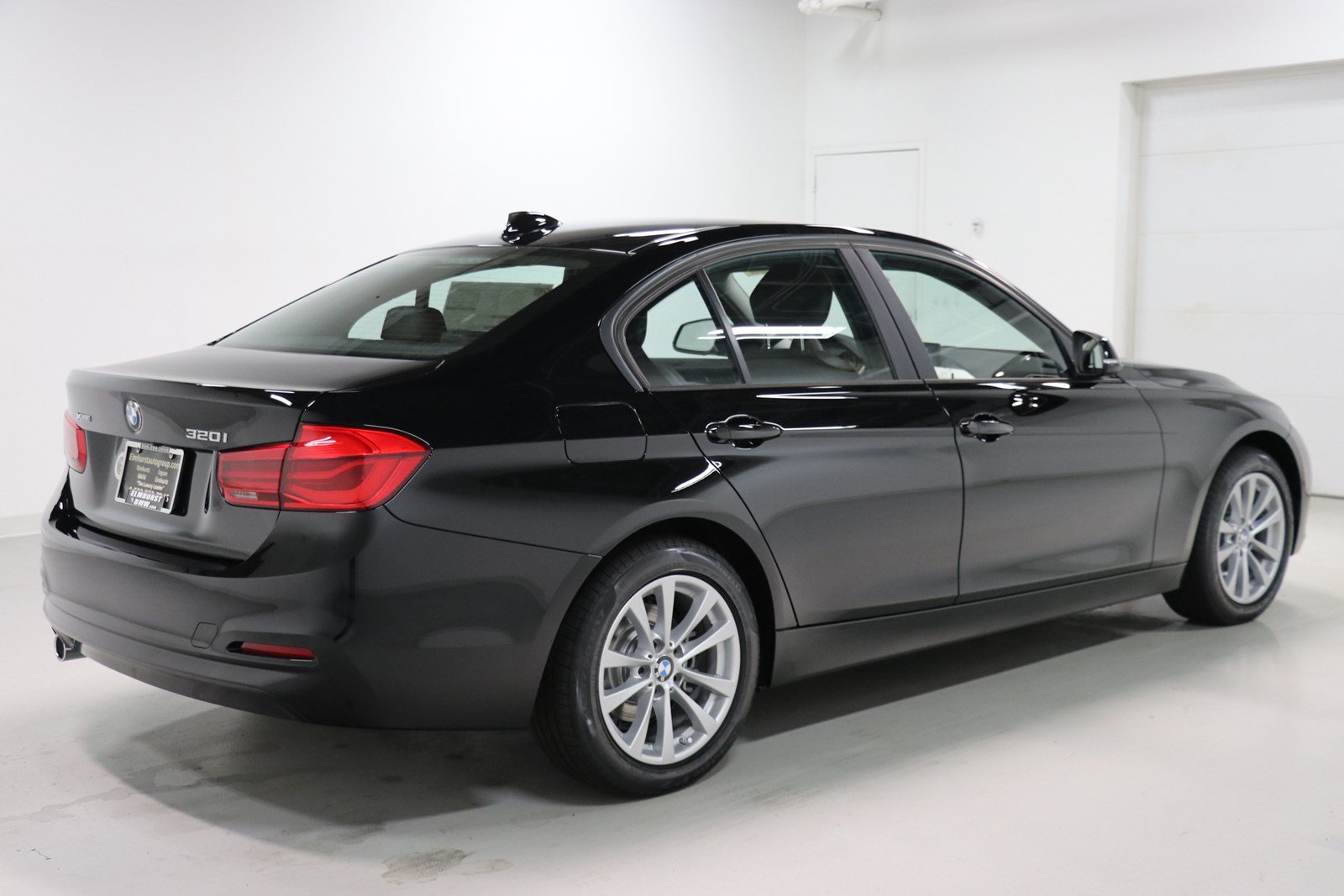 Бмв 320i xdrive 2018