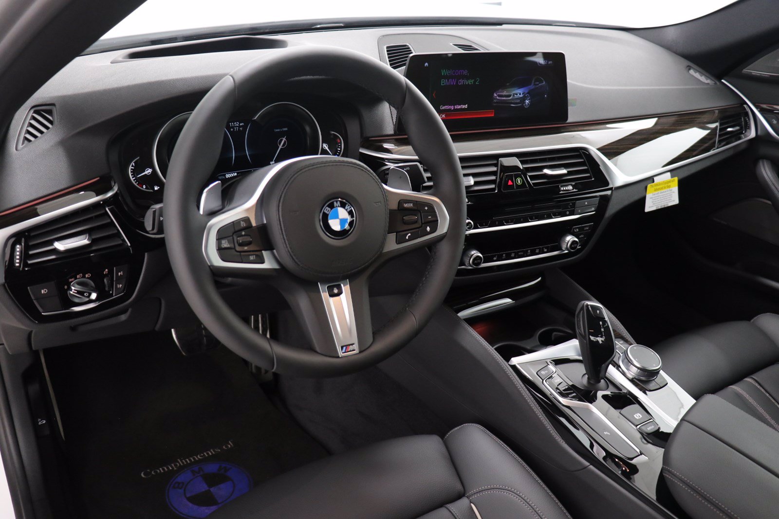 New 2019 BMW 5 Series 530i xDrive 4dr Car in Elmhurst #B9160 | Elmhurst BMW